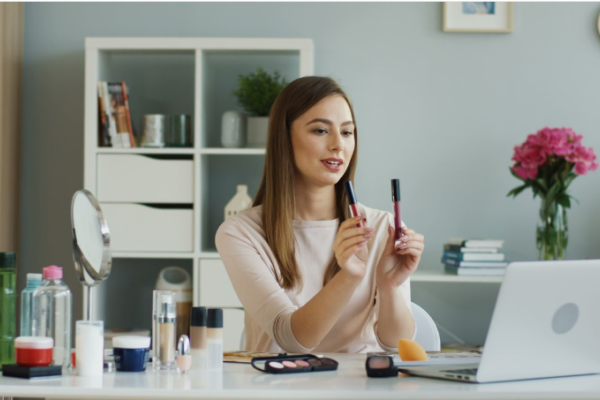 Онлайн-торговля косметикой - это перспективный сегмент, открывающий широкие возможности для инвесторов. 